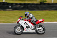 brands-hatch-photographs;brands-no-limits-trackday;cadwell-trackday-photographs;enduro-digital-images;event-digital-images;eventdigitalimages;no-limits-trackdays;peter-wileman-photography;racing-digital-images;trackday-digital-images;trackday-photos